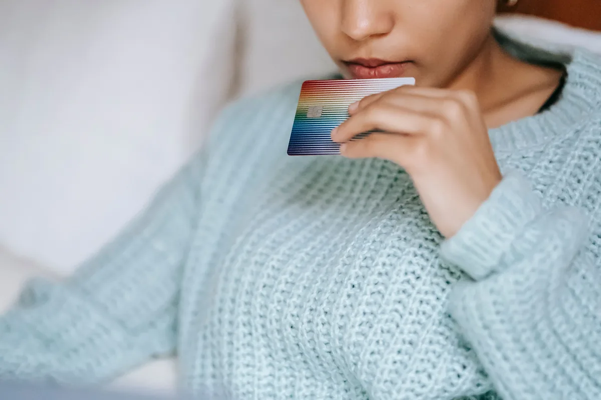 Tarjeta de crédito gratis y comparación de costes y condiciones